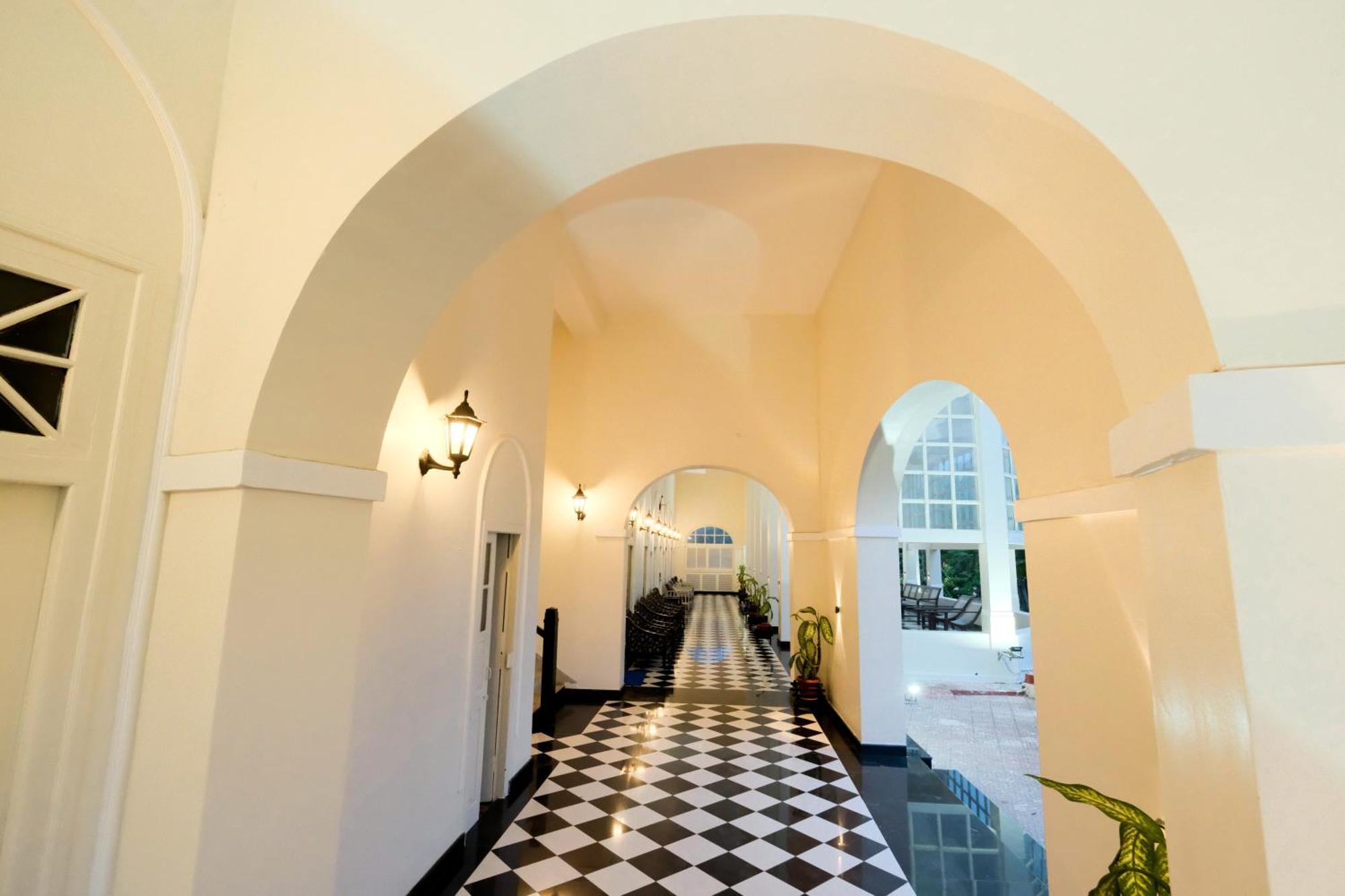 Chanakya Bnr Hotel プリ エクステリア 写真